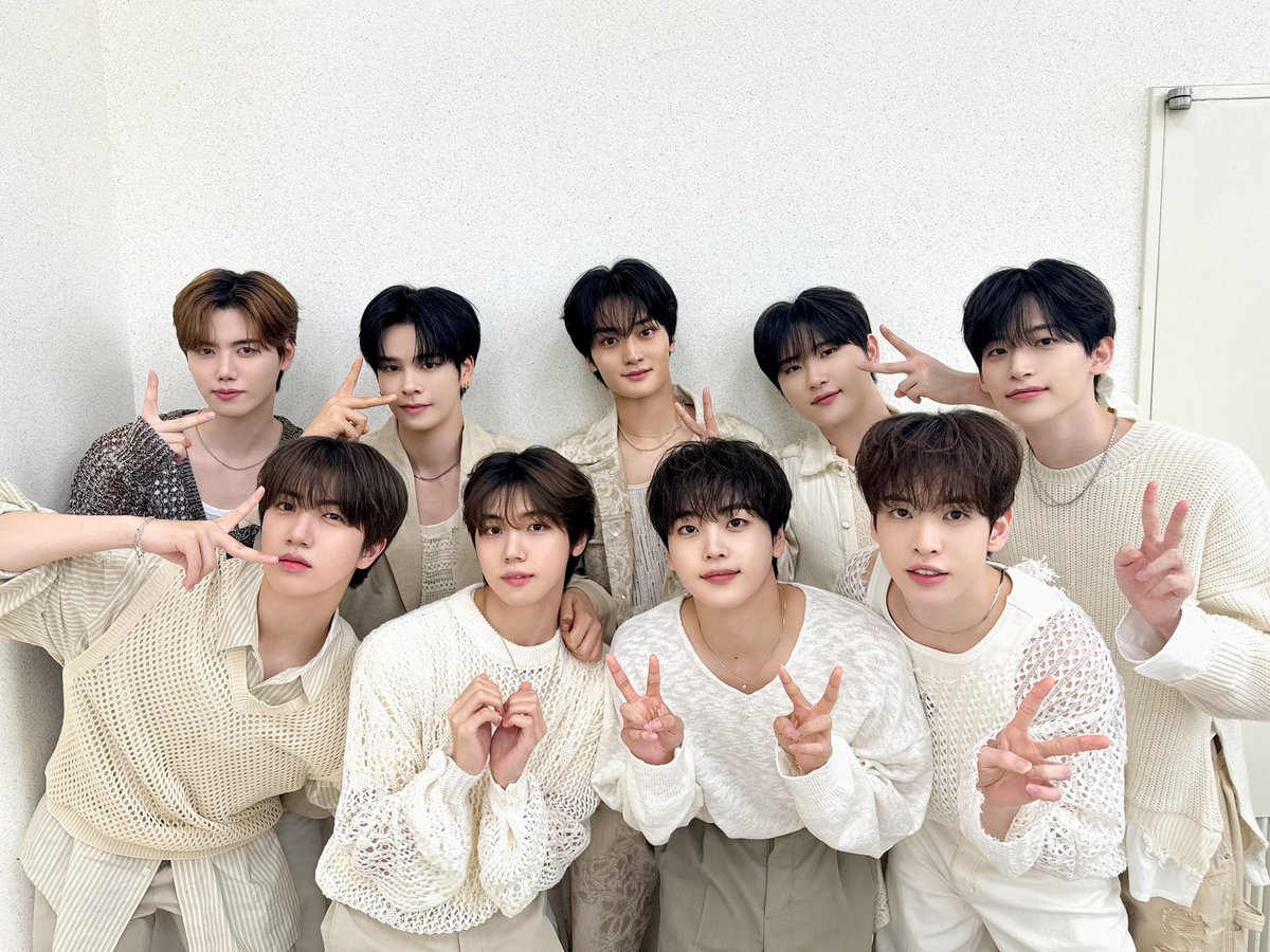 CRAVITY_JP's tweet photo. [📸]
CRAVITY Japan 2nd Single <SHOW OFF>
楽天ブックスリリースイベント
2024.06.08

会場に来て下さった皆さん、ありがとうございました❣️
明日もまた一緒に遊びましょう〜

#CRAVITY #クレビティ #크래비티
#CRAVITY_SHOWOFF https://t.co/i1IcmhWLdf