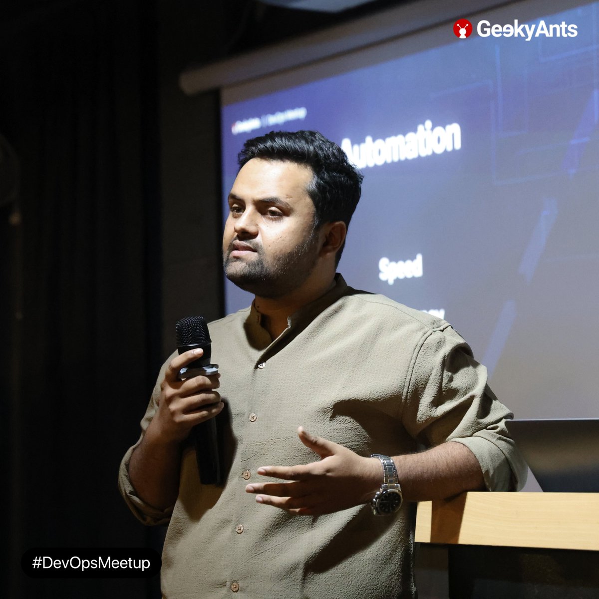 geekyants's tweet photo. This DevOps Meet-up is all about Automation & Monitoring!
Catch @_faizahmed deliver the keynote, where he is sharing key trends and updates on DevOps, and what we are up to at the #GeekBase.
#DevOps #Automation #Monitoring https://t.co/Z29zmFbVVB