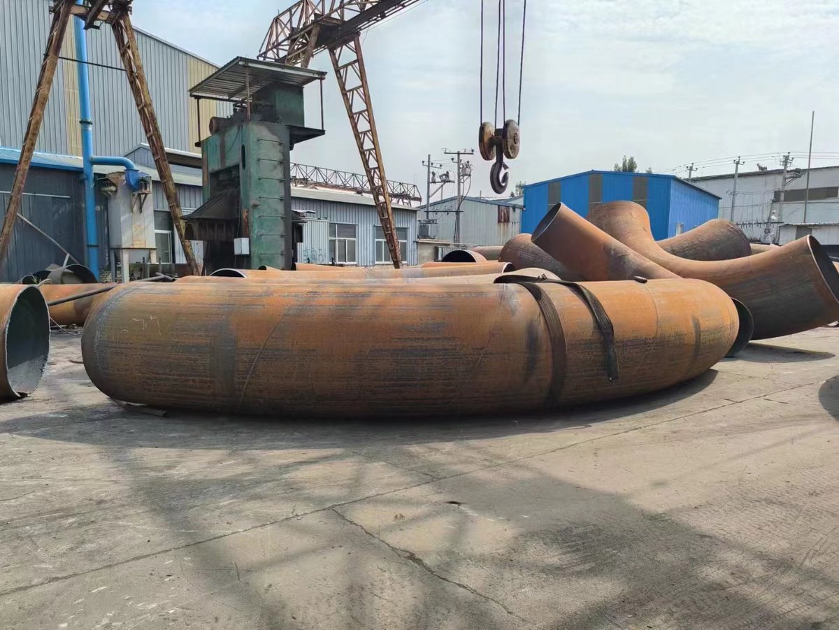 Seamless Elbow 1/2-48’ Wall Thickness Grade SCH10-XXS-SCH160
Inventory 100,000 tons
45 years of professional carbon steel, stainless steel, alloy steel pipe fittings and flanges manufacturers and suppliers