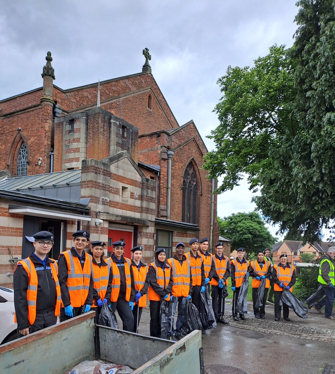 CadetsWMP's tweet image. #VOLUNTEERSWEEK 1DC #CorpsofDrums are starting their #community #litterpick supporting 211th #nechells Birmingham @scouts @NechellsWMP @WMPolice or @edencommunities @EPC_CentralEng  #TheBigLunch #TheBigHelpOut