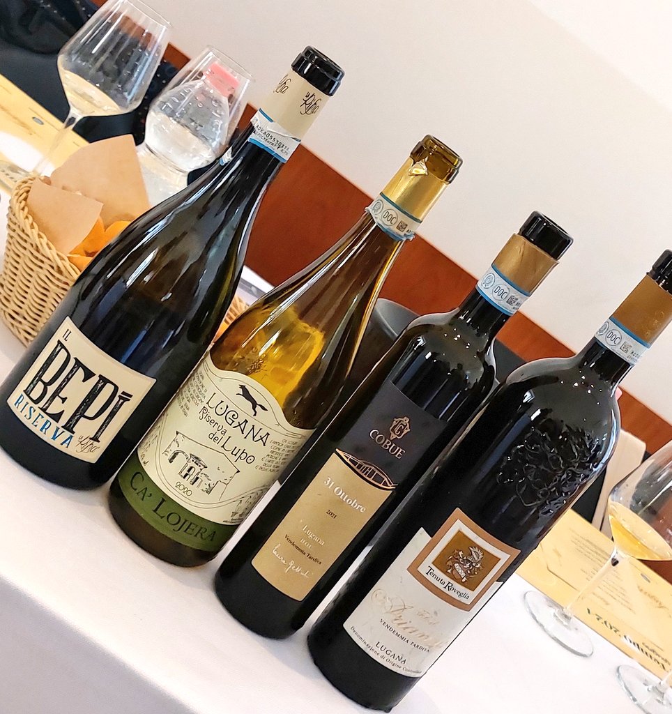 Marco_K18's tweet photo. #Luganadoc #armoniesenzatempo 2024
Tutti i colori della Lugana e anche i profumi e anche i sapori: metodocharmat, metodoclassico, Brut, pasdosè, Superiore, Riserva, vendemmia tardiva..
@Consorzio Tutela Lugana DOC
#turbiana #vino #wine #enonauti https://t.co/TD4zzT7nZq