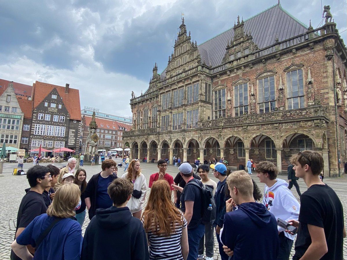 Herr Mathias tweet media