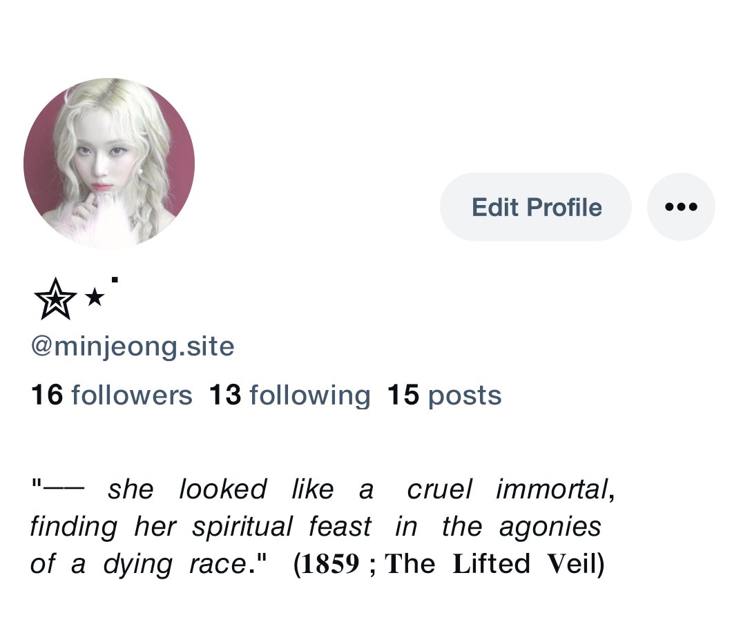 j🍓lie tweet media