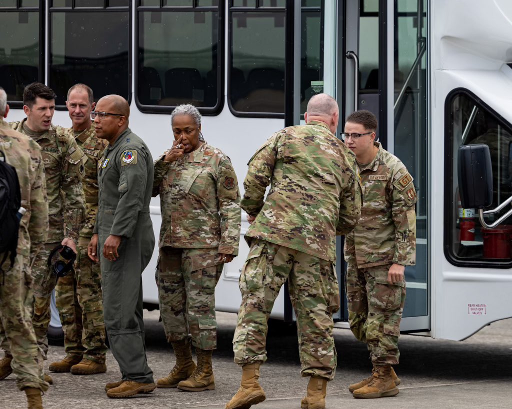 I enjoyed spending some time with the leadership of the @116acw at Robins AFB yesterday. Our Georgia Air National Guard is leading the charge as our Air Force modernizes, and we couldn’t be prouder of the way they are adapting to the changes. The future is bright for this team!