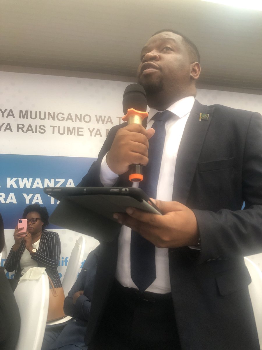 Ismail Biro wa Tanzania Bora Initiative amewasilisha maoni ya vijana zaidi ya 1,000 kutoka mikoa 10. Mchakato bado unaendelea. Vipaumbele vikuu vya awali:
1. Elimu 
2. Ajira
3. Afya

#Dira2050