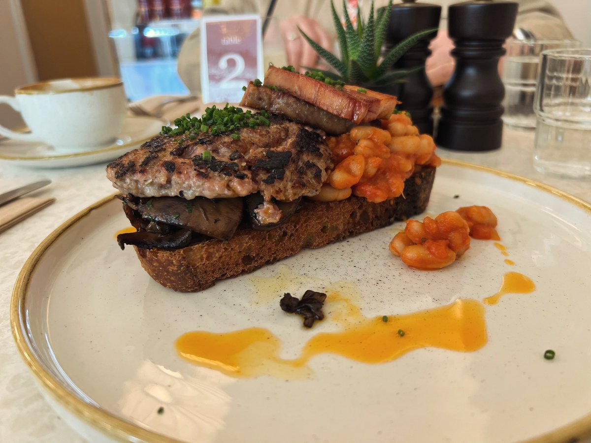 Excellent first brunch <a href="/groundbakery/">groundbakery</a> in Cowbridge. Superb service and excellent food by <a href="/Chef_TomSimmons/">Tom Simmons</a> #cowbridge #brunch #valelife
