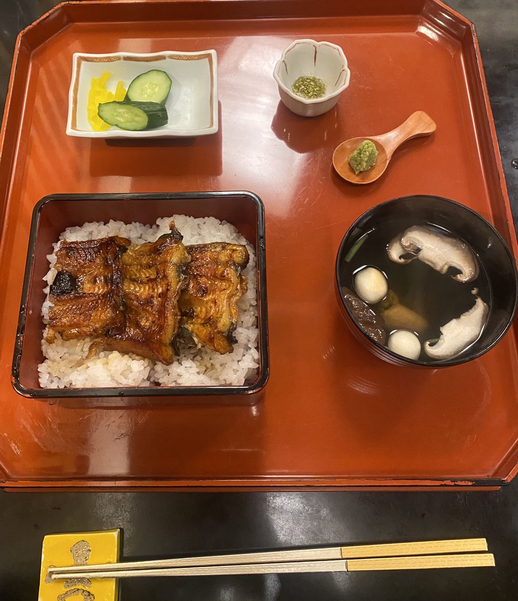 cotto_center's tweet photo. 4年の作曲コールドスリープから先輩芸人に目覚めさせていただき作ったんですが、全然感覚が戻らない。

まじで各所に対して申し訳なさすぎるので、この前食べた鰻の画像を貼っておきます。 https://t.co/kwHRQ67iW7