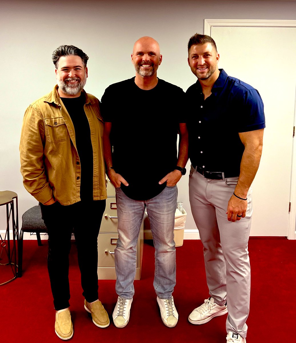 Clayton_king's tweet photo. 26 decisions for Christ last night in Hickory NC - got to share the stage and the preaching with @TimTebow who’s always been the most kind, gracious and humble man. A true Christian gentleman. https://t.co/51vD5KK6y1