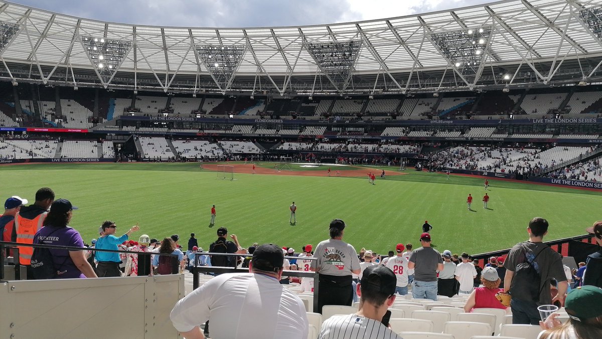Auch dieses Jahr liebe Grüße aus London :) <a href="/JB_Podcast/">Just Baseball</a>