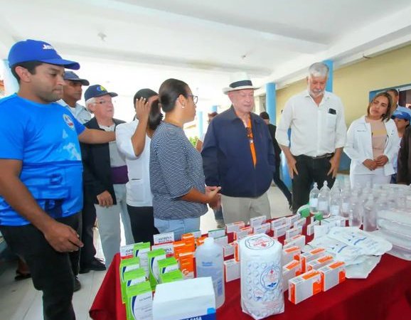 johanyanez85's tweet photo. El #Progreso de Nueva Esparta Avanza
Acompañamos al Gobernador @MorelRodriguezA al inicio de la recuperacion del estadio de cerro colorado #Mariño y boca del rio #PMacanao así como la dotación del ambulatorio de boca del rio y entrega de cestas alimentarias en la pared y el tunal https://t.co/8CO1gnJTRB