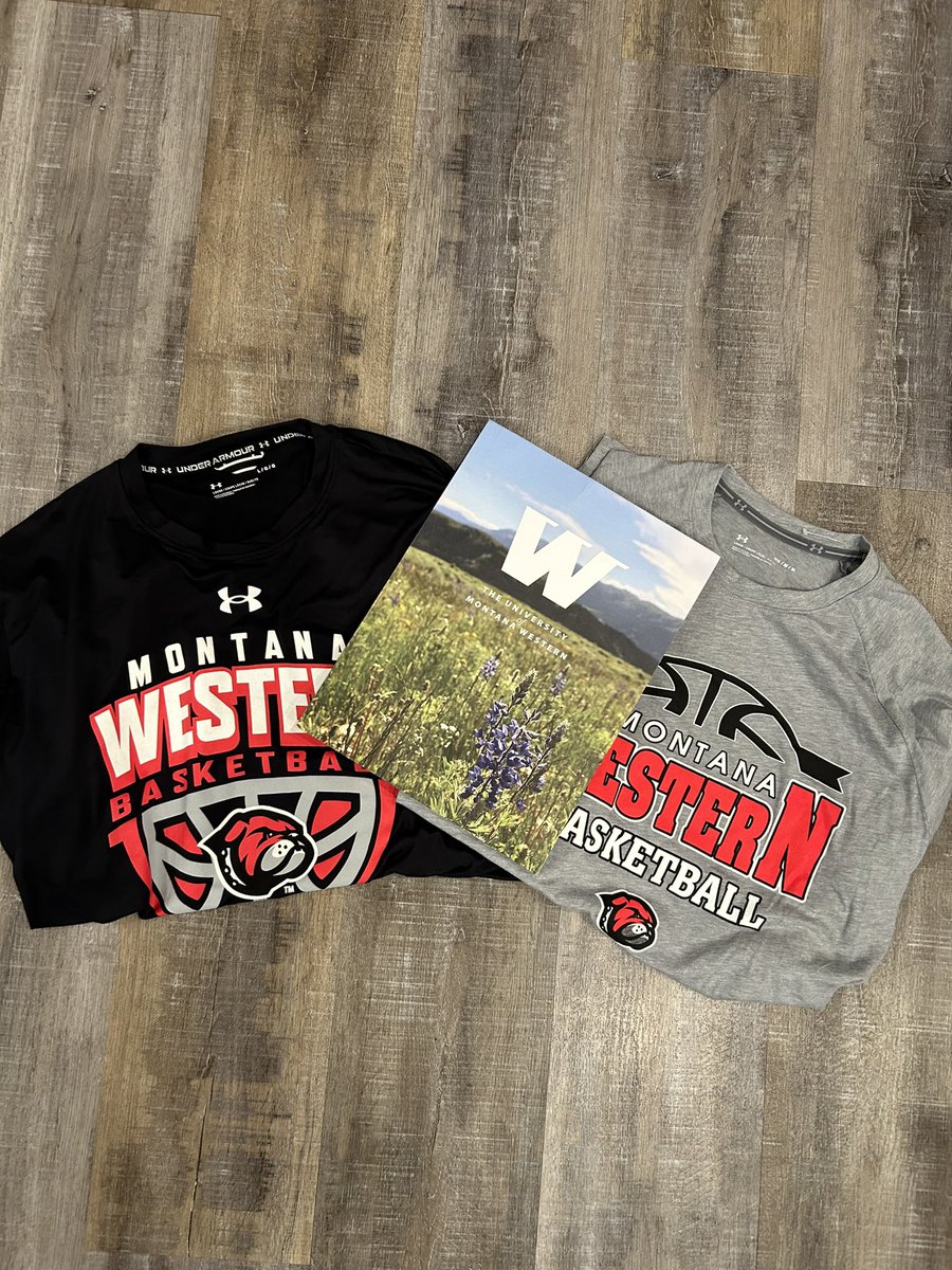 Claire_f07's tweet photo. I had an amazing visit and discussion about me playing basketball at @umw_wbb with @BrittCoop15 and @welchalexa2014 yesterday. I loved working out with Keke and campus was so beautiful! 

Thanks for the Sweet Swag!!! Love the Black and Red!!! https://t.co/TtrWgYAJ04