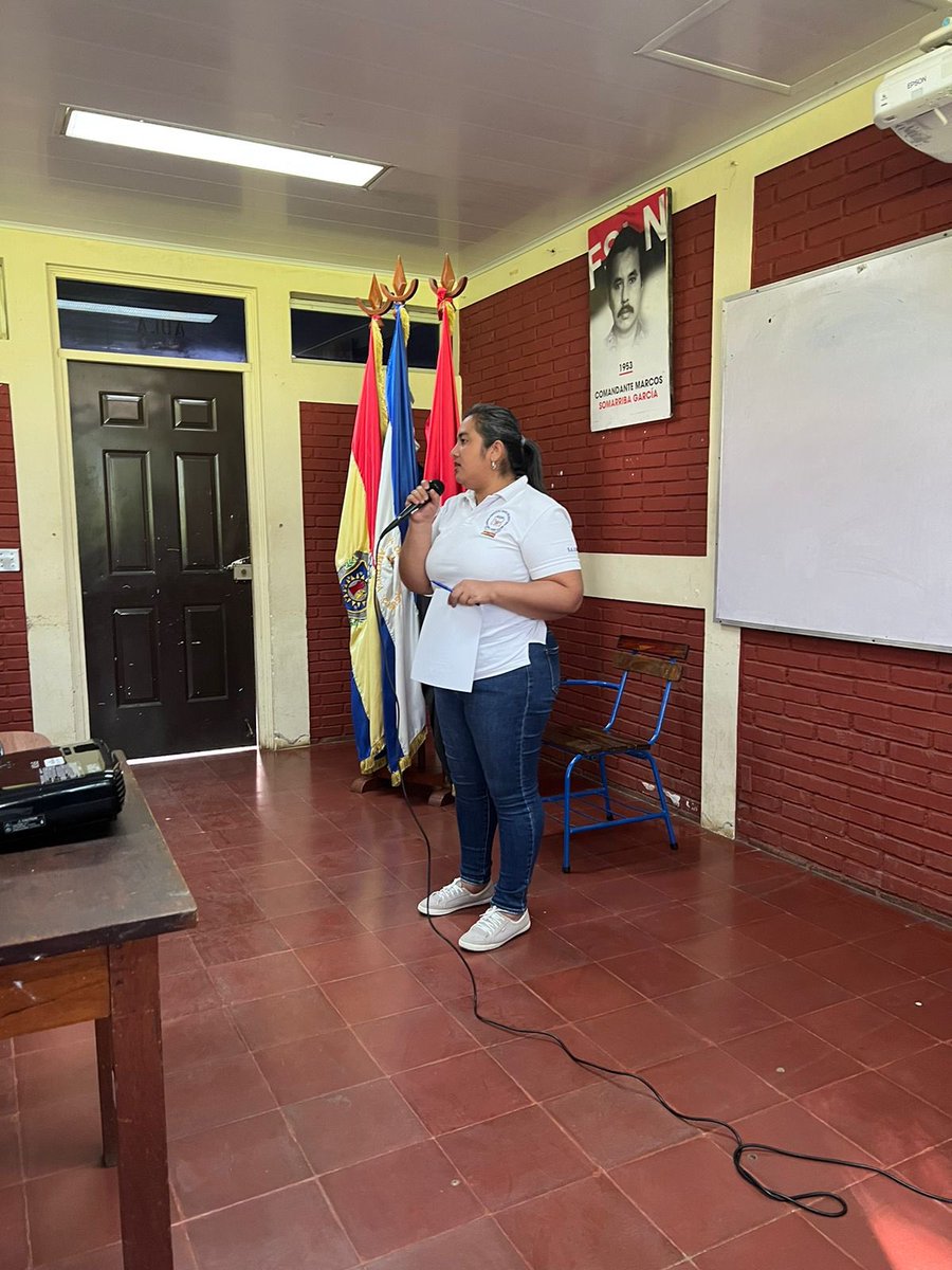 #SoberaniayDignidadNacional "En nuestra Patria Libre, Soberana, Digna y Orgullosa, Vamos Adelante, en está Nicaragua Bendita en Caminos de Bendición, Prosperidad y Victorias." Cra. Rosario Murillo

Asamblea sandinista de militantes de #UvMarcosSomarriba #LeónRevolución ❤️🖤
