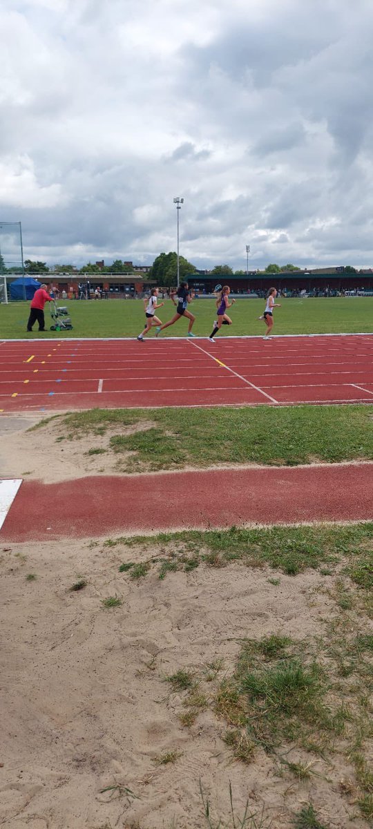 Well done to these 3 athletes Julia, Ciara &amp; Poppy who represented NE Surrey at the Surrey Schools Athletics Championships this morning! 🎽👏👏👏