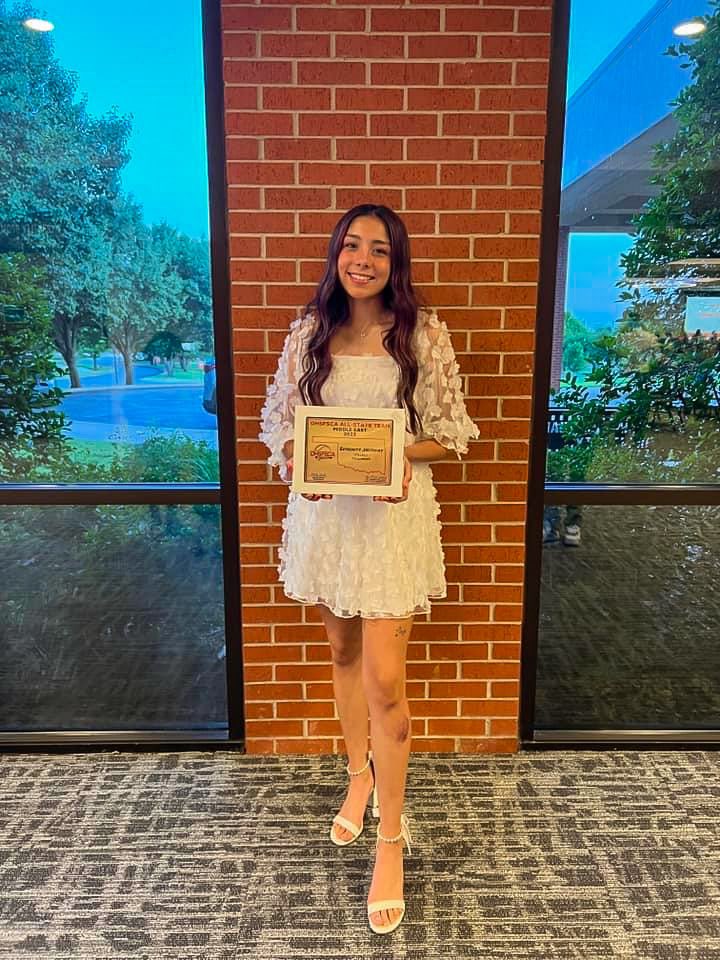 so excited to start one last game in the circle representing Tecumseh! 

middle east vs middle west starting at noon today at OC!

#goeast 
#allstate