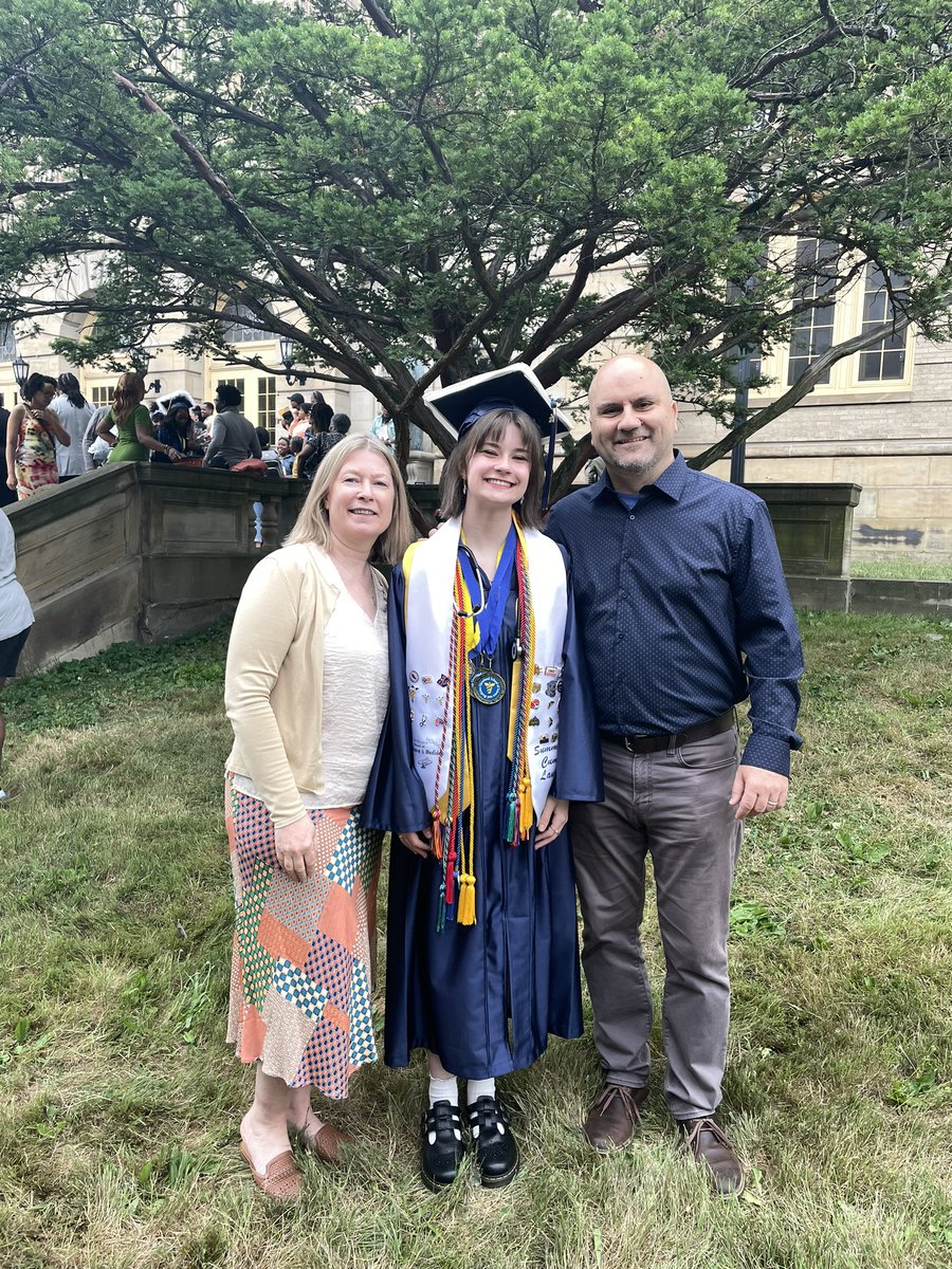 Congrats to Shelby! On to the next challenge in life!  #CWRU

<a href="/CLEMetroSchools/">Cleveland Metropolitan School District</a> #CSSM