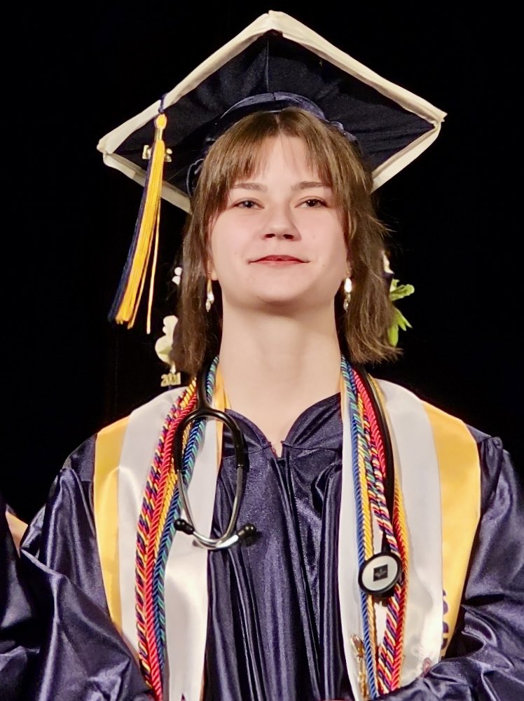 KIPPinCLE's tweet photo. Congrats to Shelby! On to the next challenge in life!  #CWRU

@CLEMetroSchools #CSSM https://t.co/ysTYuVXfWw