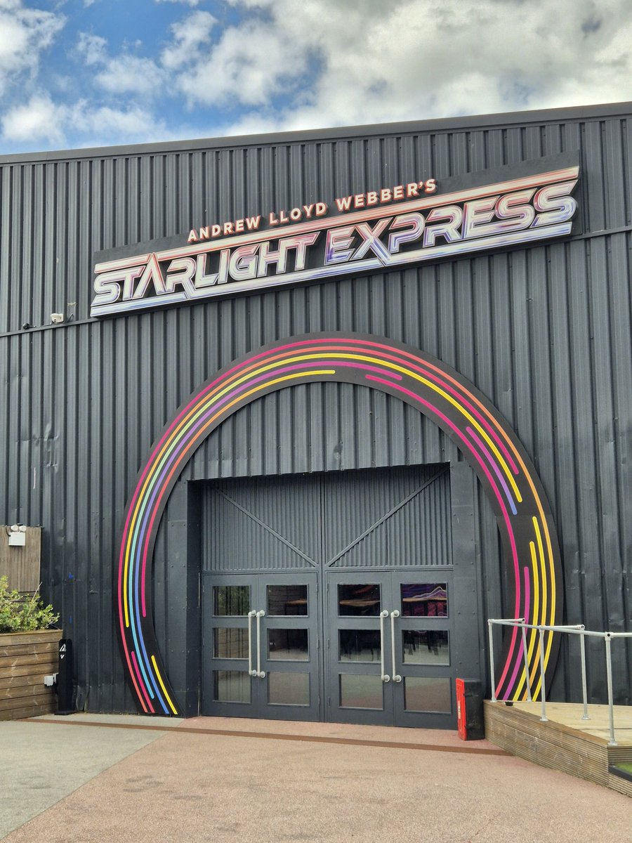 This is control..... tonight is Race Night #StarlightExpress