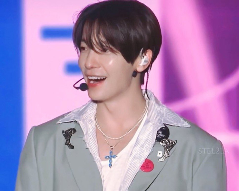 celestial_hae's tweet photo. he’s just a babie 👶💕 https://t.co/FHKFnZZz5i