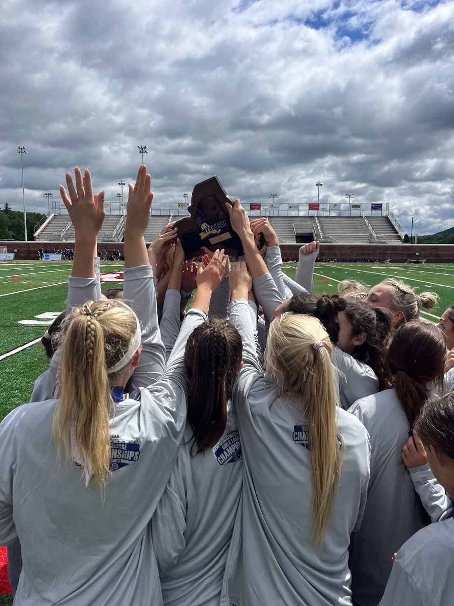 NYSPHSAA's tweet photo. Sayville (XI) are your New York State Champions! https://t.co/elr7qUVew9