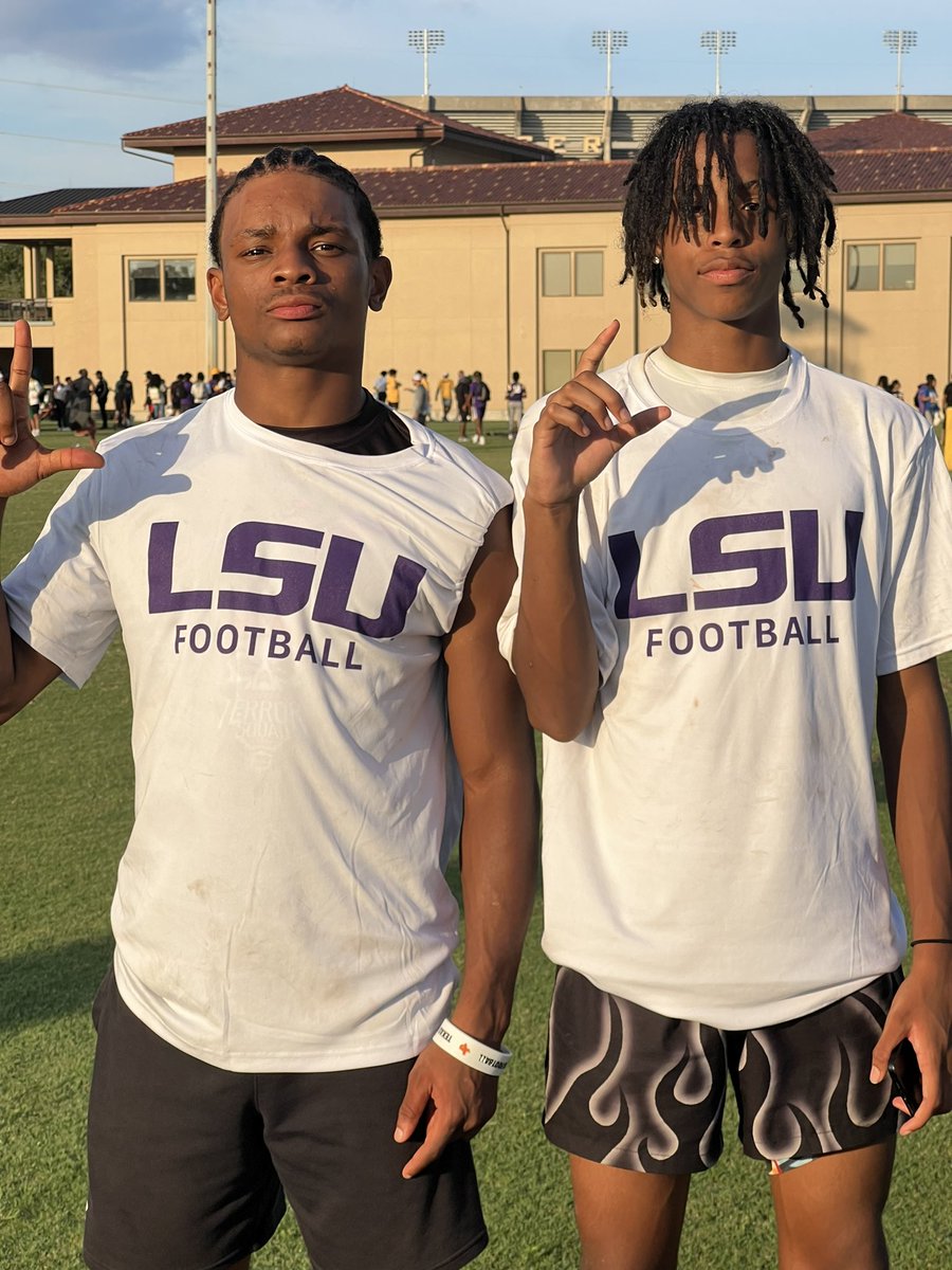 Me and my boy <a href="/TreBrown_10/">Larry "Tre" Brown 3🌟WR</a> putting in work at <a href="/LSUfootball/">LSU Football</a> camp. Let’s keep grinding!!!
<a href="/LSUFBrecruiting/">LSU Football Recruiting</a> <a href="/blaylock_23/">Derrick Blaylock</a> <a href="/Coach_Hankton/">Cortez Hankton Jr.</a>