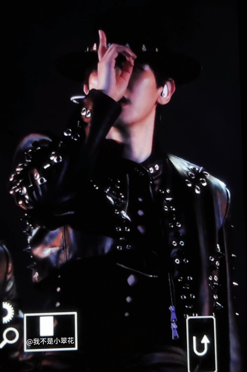 240328hongkong

godfather

#백현 #BAEKHYUN <a href="/B_hundred_Hyun/">Baekhyun_EXO</a>