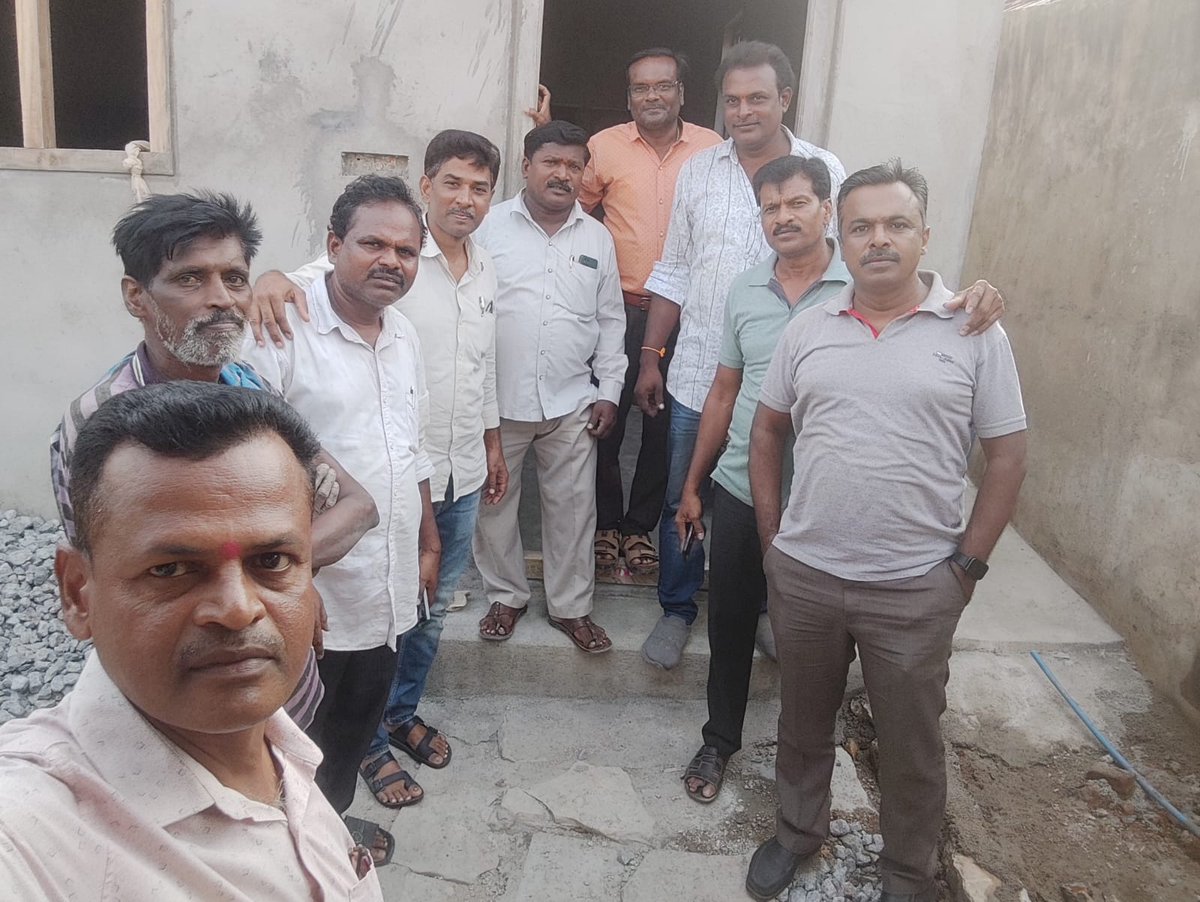 khwajamoinddin's tweet image. మిత్రులు అందరము కలిసి సరదాగా గడపడం జరిగింది. #Husnabad 
#క్లాస్మేట్స్   #classmates 🤝