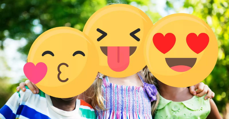 UNICEF_FR's tweet photo. Vous publiez des photos de vos enfants en ligne ?

Alors cet article est pour vous.

Des spécialistes partagent des conseils pour protéger la vie privée de votre enfant à l’ère du numérique.
