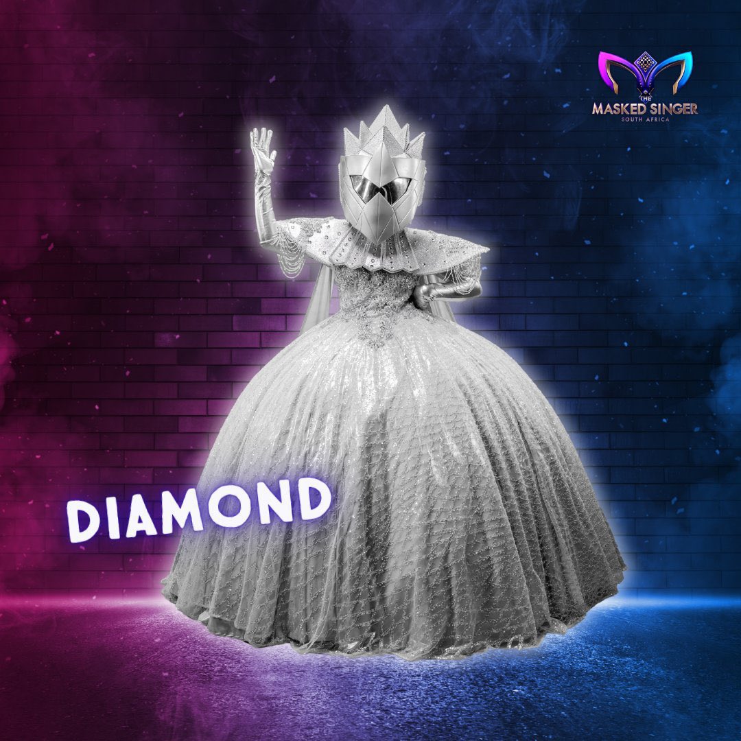 Lindiwe_Sambo's tweet photo. Dineo Ranaka we see you under that diamond 💎mask. But giraffe is still eluding me 😫. Tune in to @MaskedSingerZA  18:30, SABC 3. #MaskSingerSA https://t.co/hsO4J5Iscp