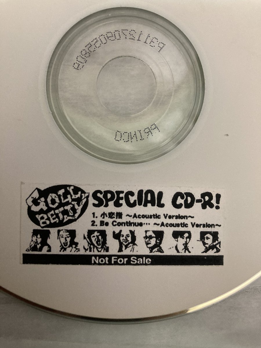 okuson_1129's tweet photo. CD漁ってたら、すっっごい懐かしいの出てきた!!GOLLBETTY の2006年アポロシアターでの初ワンマン記念CD-R。最後JUNちゃんが客席にダイブしてたのが印象的でめっちゃ鮮明に覚えてる。懐かしいなぁ。
#GOLLBETTY https://t.co/vyZvr1D6lv
