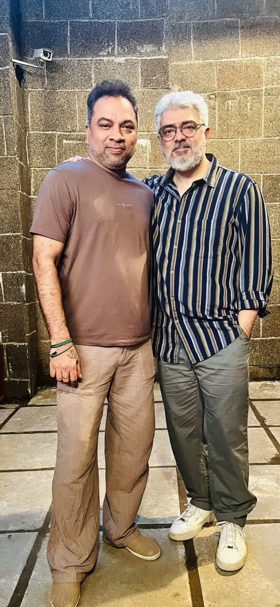 Akfctrichy1's tweet photo. #Ajithkumar sir &amp; @kayoas13 master 🔥🕺

#GoodBadUgly 🥁 https://t.co/vISBe866J6