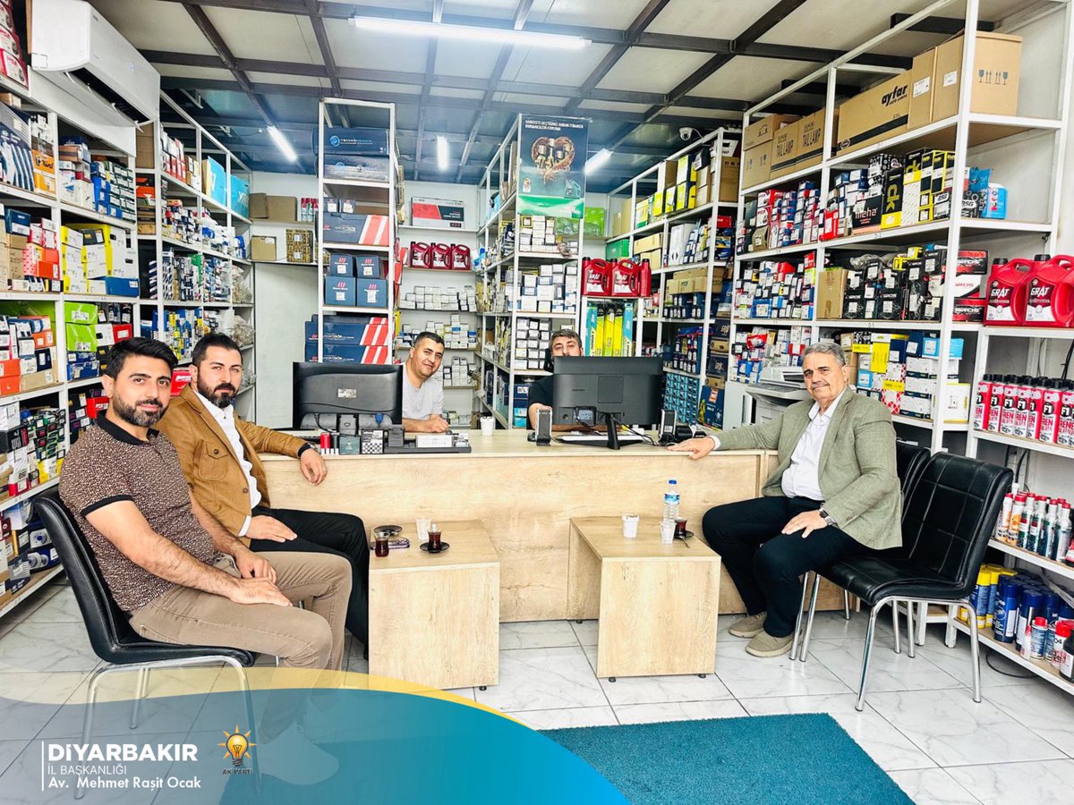 akpartidbakir's tweet photo. 📌ESNAF ZİYARETLERİMİZ

İl Başkanlığımızın düzenlemiş olduğu Program kapsamında
Esnaf Komisyonları gruplarımızdan 
4️⃣. grup üyeleri
İl Başkan Yardımcımız Ömer Uğur AYDIN,
İl Yönetim Kurulu Üyelerimiz Adnan ÖZTÜRK ve Veysel ÖZUĞUR ile birlikte ;

Yerel meslek gruplarından ( Ekspertizciler, otomobil tamircileri, oto sanayi sitesinin ) değerli esnaflarını ziyaret edip sıkıntıları hakkında fikir odaklı çözümler sunduk.

📌Yeni dönem çalışmalarımıza hız kesmeden ilk günkü aşkla devam ediyoruz.
#esnafziyaretleri #akparti