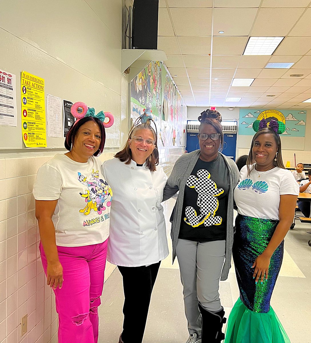 This week was 5th Grade “Disney” Week at Banyan. The 5th grade students, teachers, and staff members all joined in on the fun. Here are a few photos from “Dress Like a Disney Character Day.” <a href="/browardschools/">Broward Schools</a> <a href="/HowardHepburn/">Howard Hepburn</a> <a href="/NicoleNeunie/">Nicole Neunie</a> @BcpsCentral_ <a href="/DrDAugustin/">Ducarmel S. Augustin, PhD</a> <a href="/afulton8/">Dr. Angela Fulton</a>