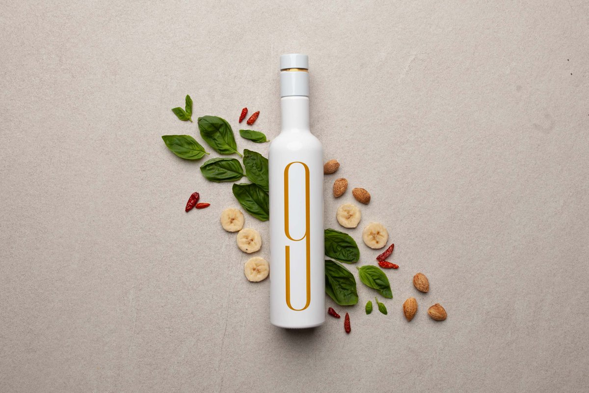 9 Oliveres tweet media