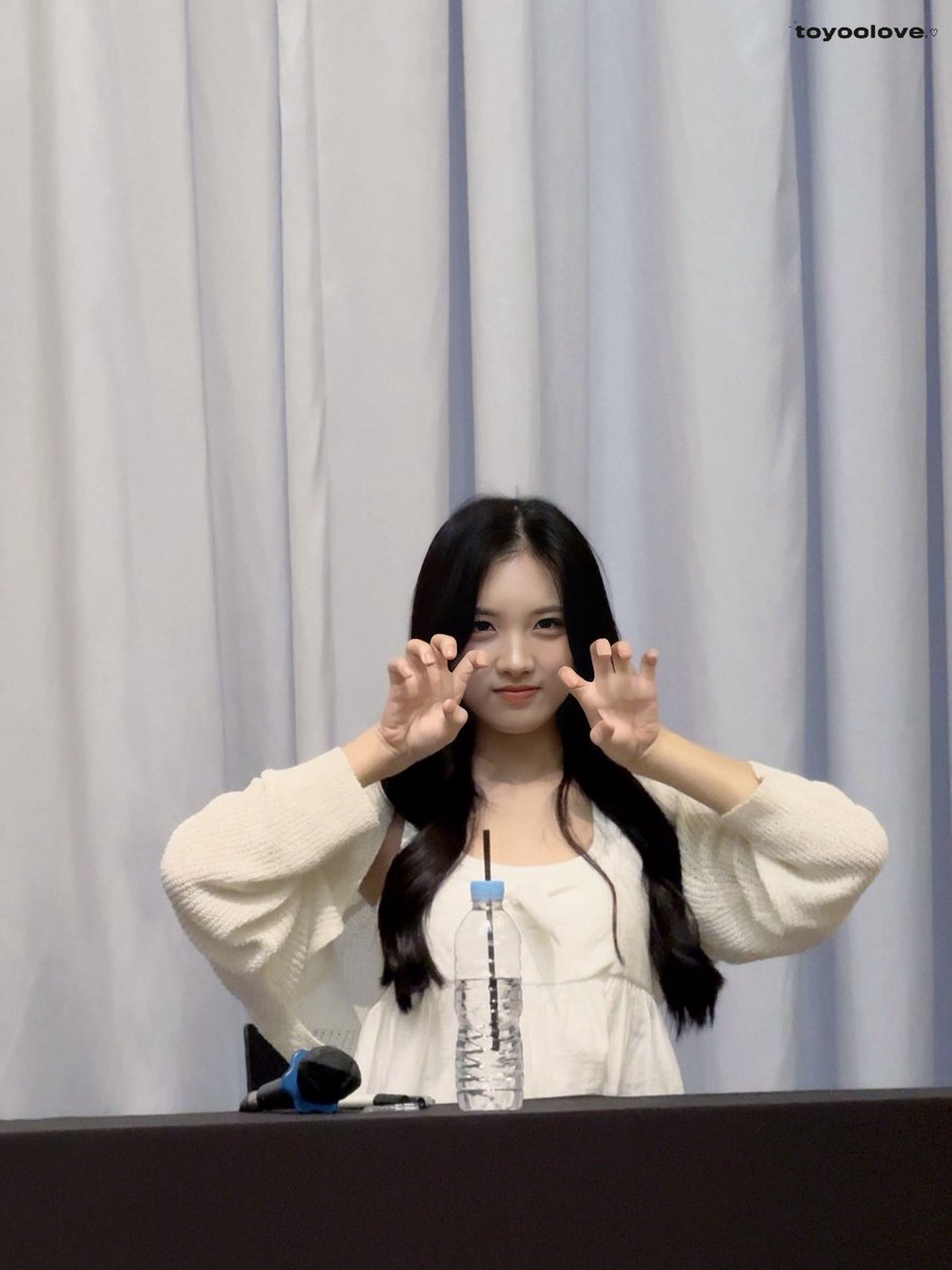 toyoolove's tweet photo. 240607 에버라인

설린 호랑이  🐯☃️

#tripleS #트리플에스 #トリプルS 
#ASSEMBLE24 #Girls_Never_Die 
#설린 #SULLIN https://t.co/qNGBQTNRsf
