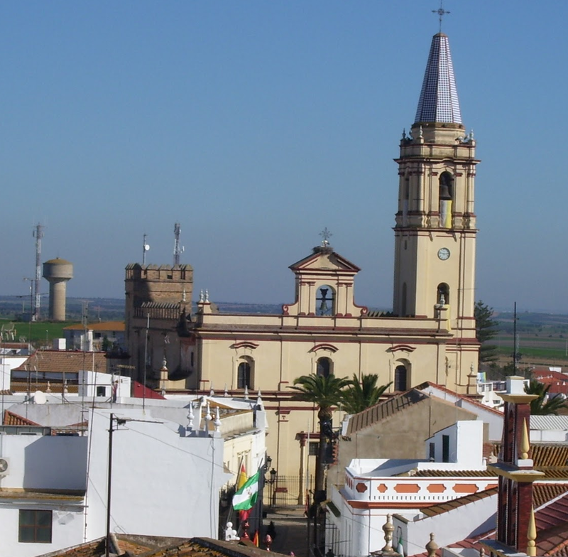 Otro sábado más intentando poner en valor el patrimonio de nuestra provincia. Hoy le toca el turno a uno de los edificios que más me sorprendió a la hora de visitarlo: la Iglesia Parroquial de San Antonio Abad de Trigueros, una de las mejores conservadas del mudéjar onubense.

🧵