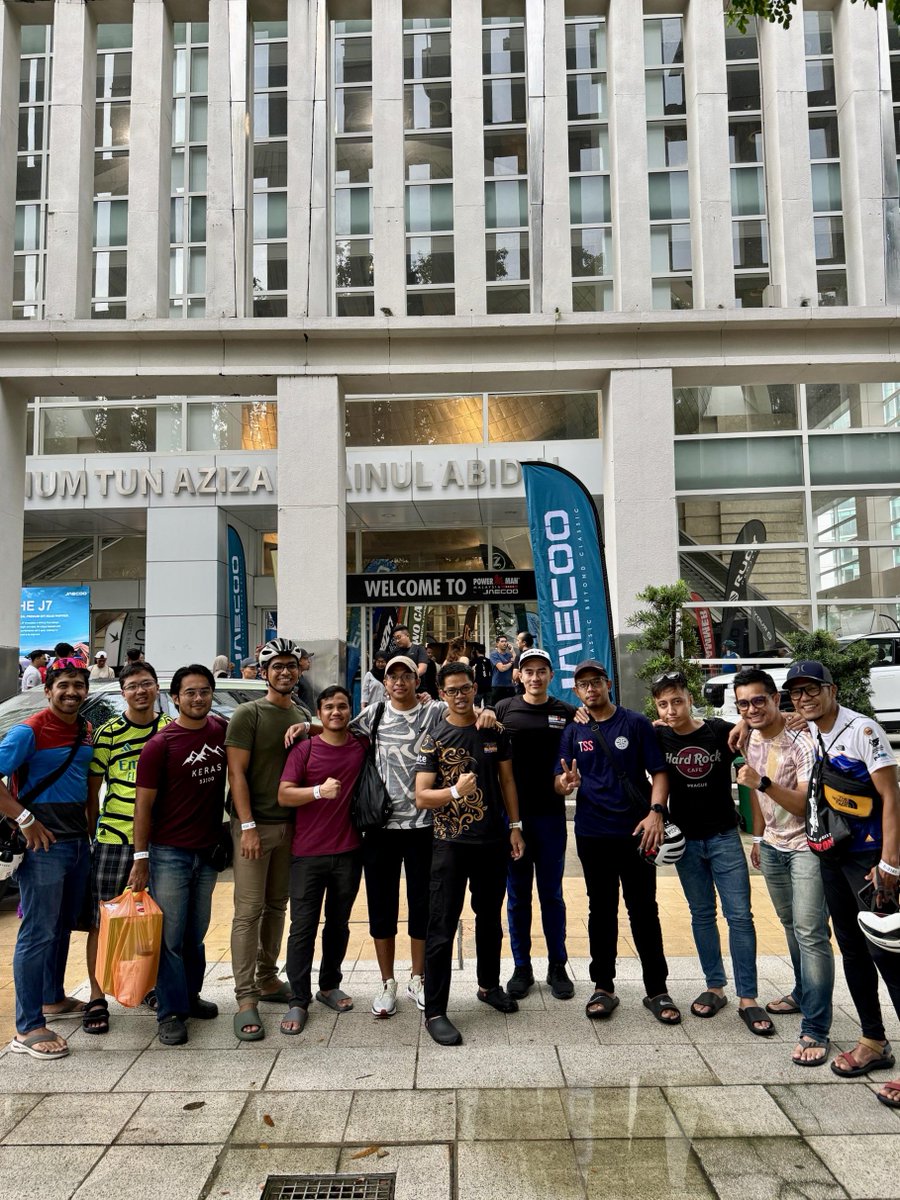 frqazhahßn tweet media