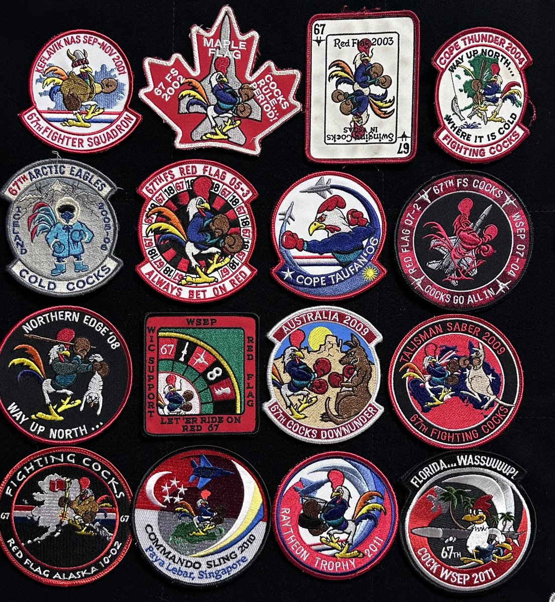 lukegetsno's tweet photo. 67th Fighter Squadron “Fighting Cocks”
日付ネタではありませんが…昨日の続きで
67FSのパッチを並べてみました🐔
1枚目はバリエーションですが67FSのコレクション数が多いので2枚目からは2001年から2018年までパッチに年号が入ってるものをピックアップしてみました🦅
#パッチセラピー https://t.co/UaUPuLj5fp
