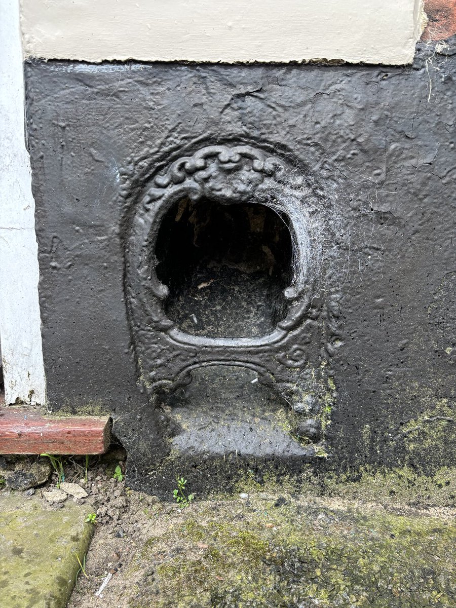 theDuncanMackay's tweet image. The boot scrapers of Holt.
#BootScraperSaturday