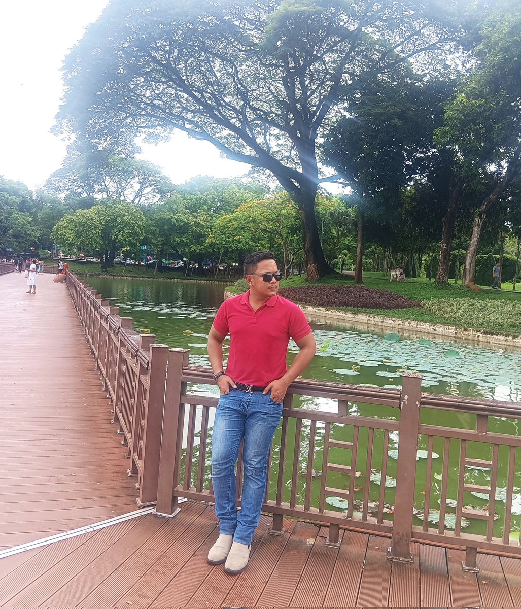 ရန်ကုန်ရောက်ရင် ဘီယာတိုက်မယ်ဆိုသူများ...  cb လာလို့ရပါပြီဗျ 😝