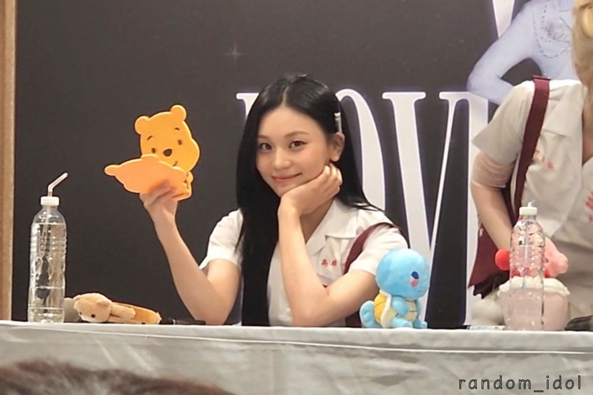 random_idol tweet media
