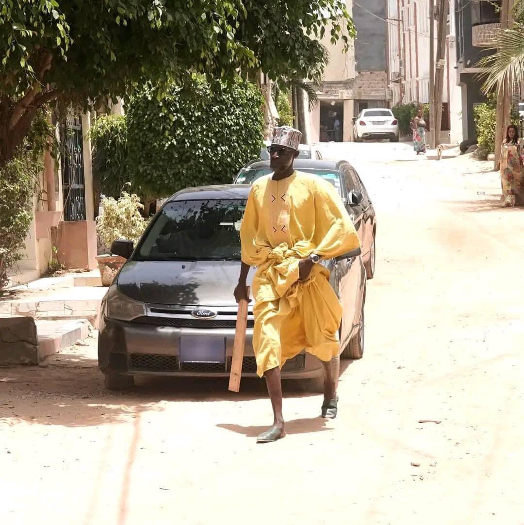 N G U R I tweet media