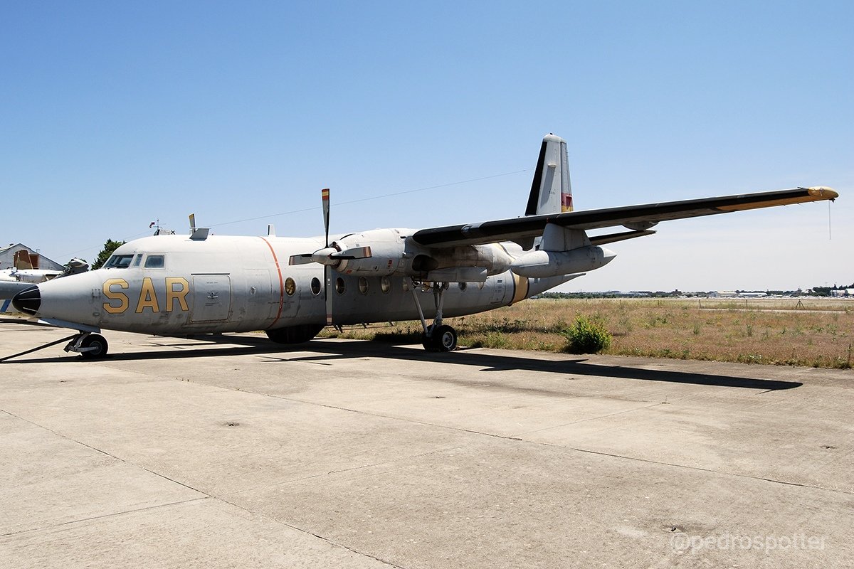 pedrospotter's tweet photo. #BuenosDias hoy #Sabado vamos con esta #viejasgloriasEA retirado del servicio y "aparcao" en el #MAESMA
#BaseAerea  #CuatroVientos 
✈️
#Fokker #F27 #Maritime (D.2-03)
@EjercitoAire 
✈️
#avgeek #aviation #spotter #aviationphotography #aviation4u #spotting @Web_AME @AmigosMuseoAire https://t.co/AvDN0EONaV