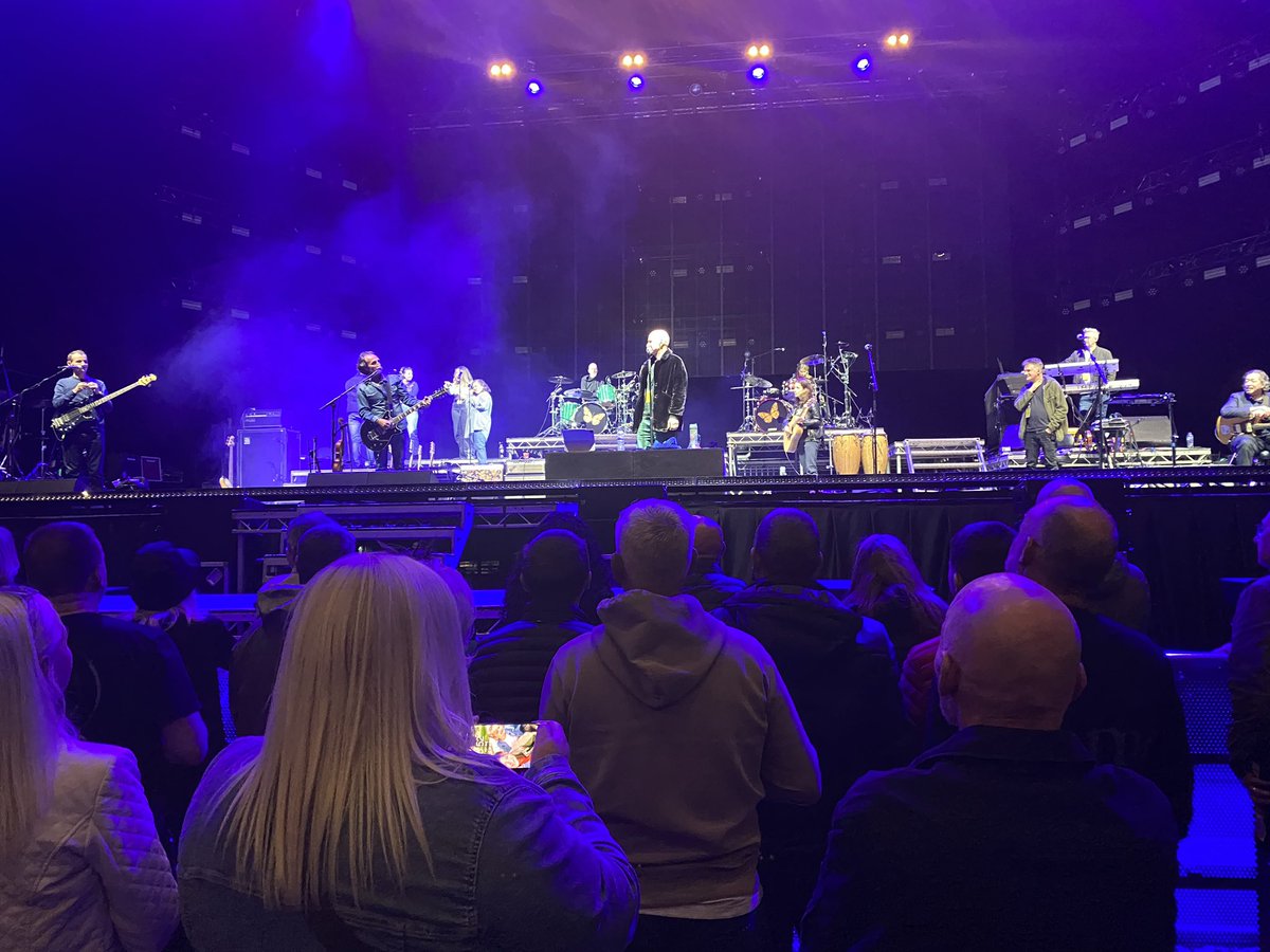 Anton251070's tweet image. What a fantastic day/night @wearejames exception value for money #SJMVIP