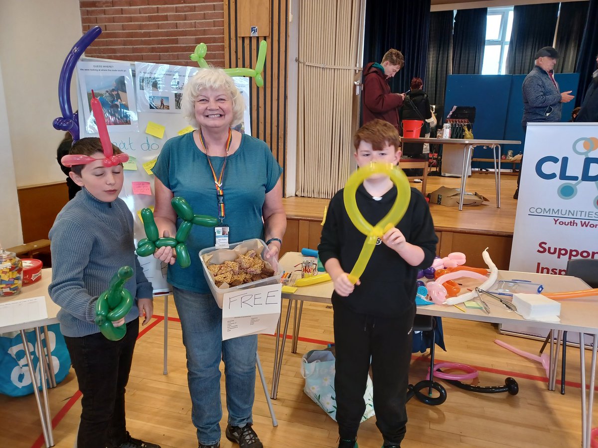 MorayWork's tweet photo. Fabulous morning with the P7 Hythehill transition group- many balloon dogs were made, baking eaten and lots of comments about how great the Active Travel Route will be!
#morayyouthwork #Lighthouse Links https://t.co/yJbKK1WaZb