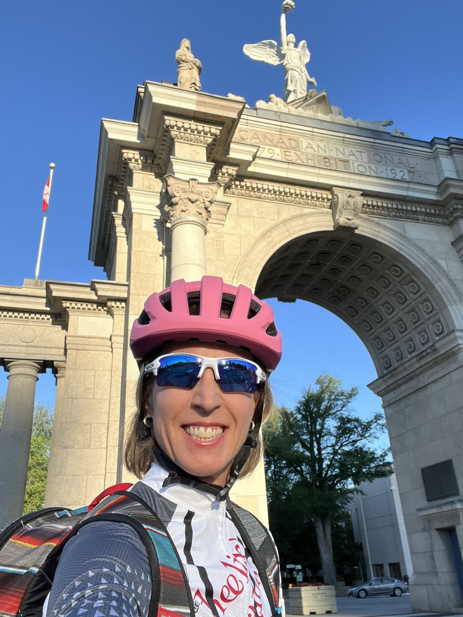 DocMalec's tweet image. Today is the day !!! Wheelin’ and Healin’ ready to ride !!! @HaltonHlthcare @CCHOHT #ride2conquer 🚴🏻