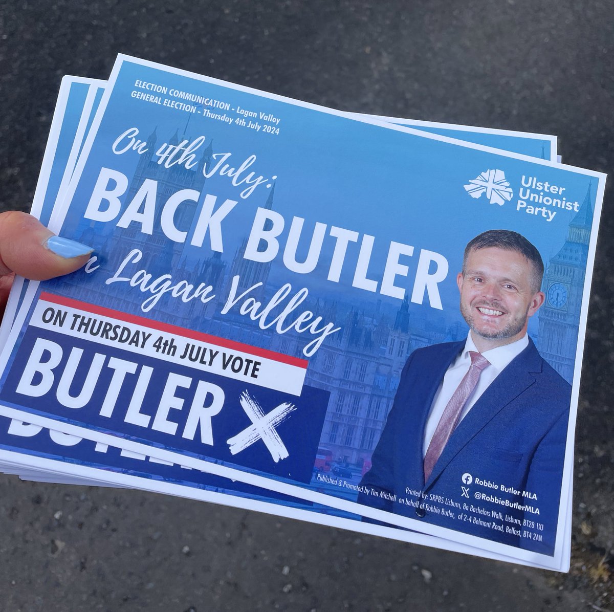 linseygibson's tweet photo. #backingbutler in Dromore with @RobbieButlerMLA @uuponline https://t.co/rCWwSaoDBa