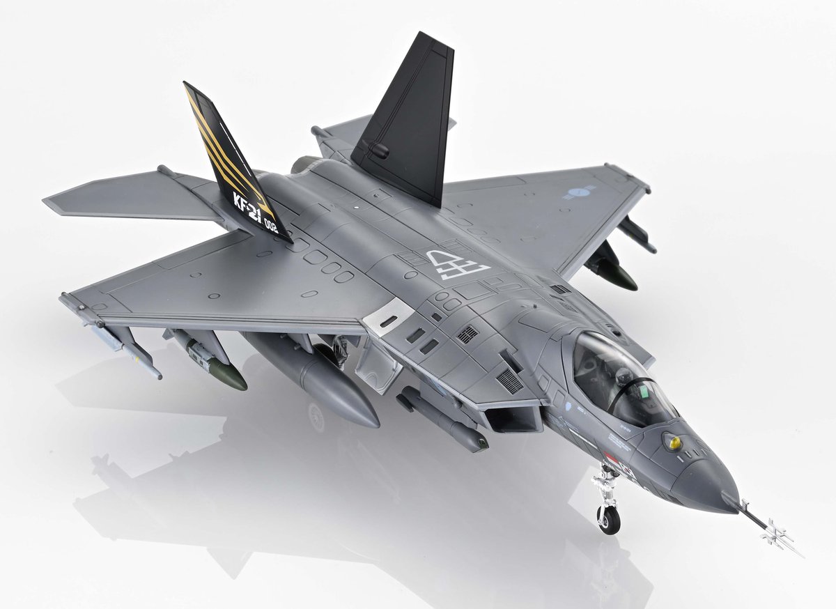 アカデミー 1/72 KF-21 ボラメ 