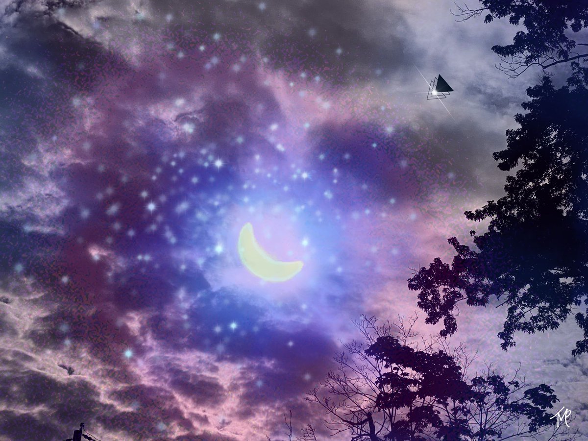 tmanuspiccolo's tweet photo. Get your tickets and come see some cool stuff and me with my work👉 https://t.co/BnjqgBK8pA ✌️✨🤘#ufo #cryptid #bigfoot #digitalart #digitalartist #photography #alienabduction #aliensky #alienart https://t.co/1tVthfzWf5