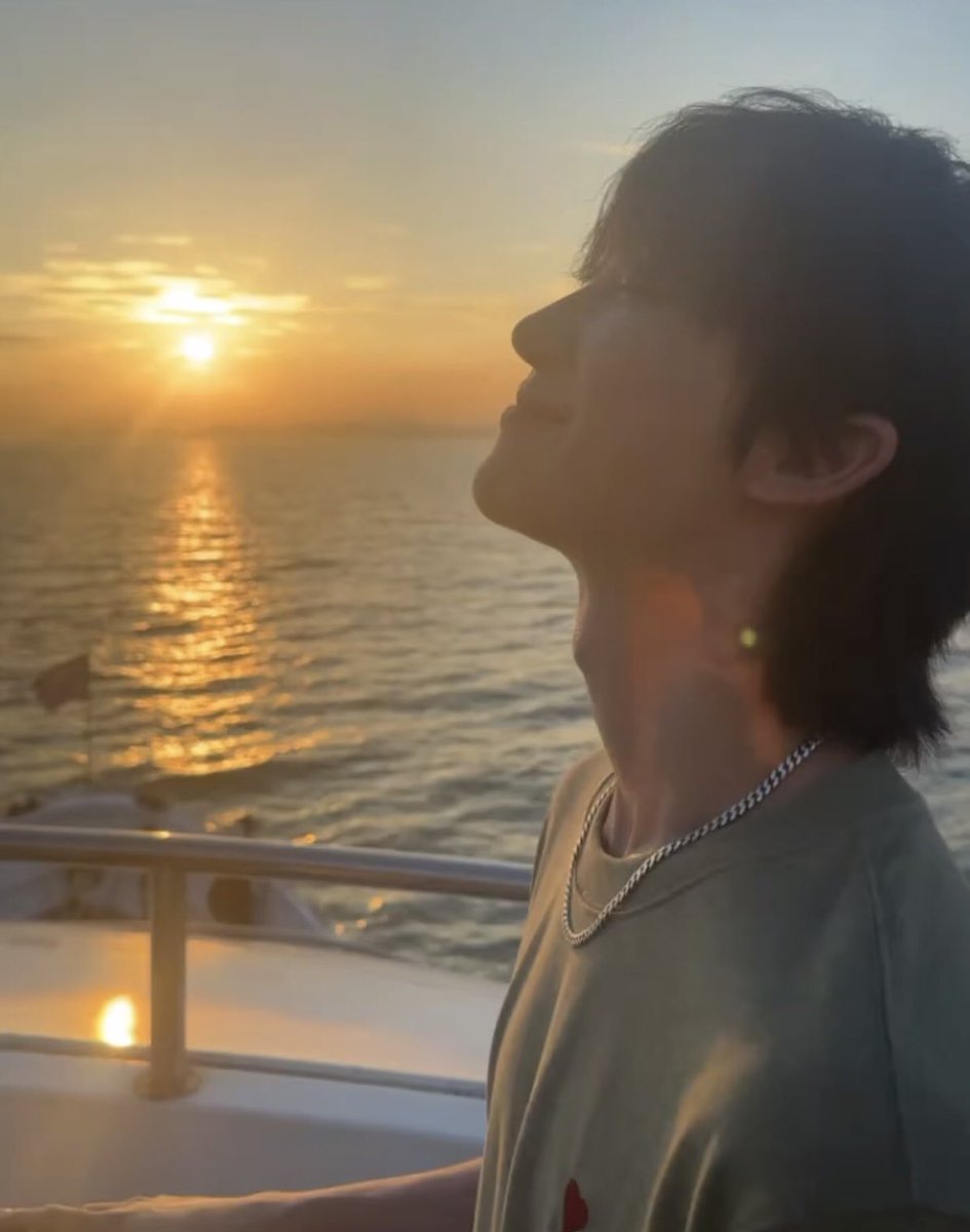 _haofolder_'s tweet photo. This genre of minghao ☀️ https://t.co/zkVBYZvB8J