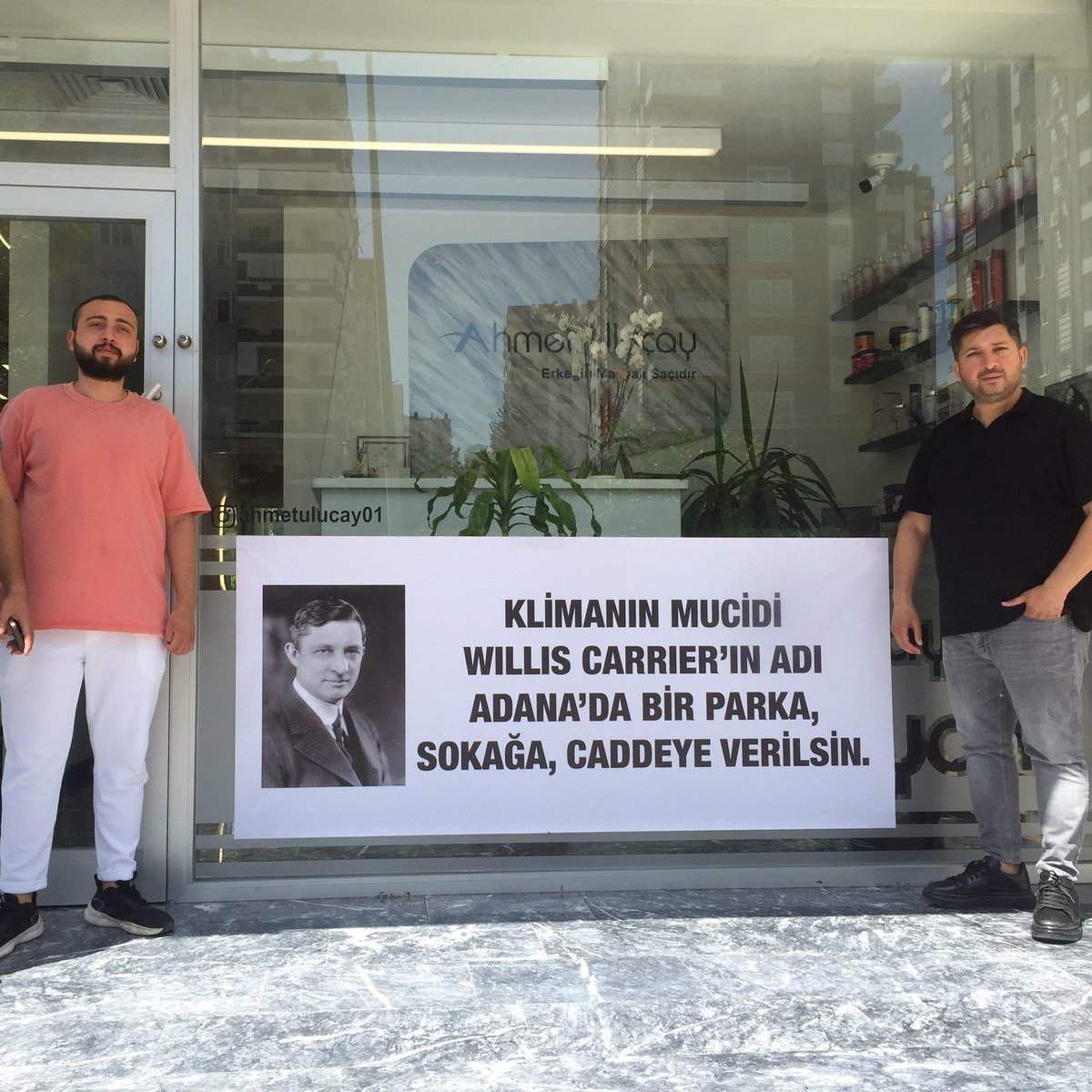 Adana'da bir berber, klimayı icat eden Carrier'in adının bir parka ya da caddeye verilmesini istedi.